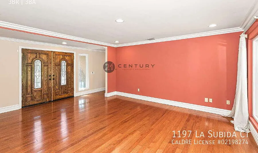 "Charming Riverside Retreat: Spacious 3-Bedroom Home with 2.5 Baths at 1197 La Subida Ct!" — Photo 4