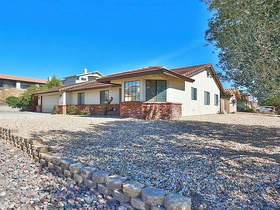 3rd image of 17860 Vista Point Dr
