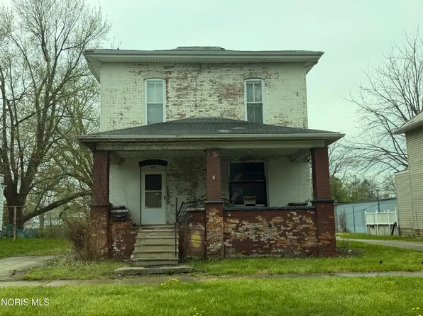 225 E South St, Fostoria, OH 44830