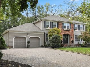 31 Woodbine Rd, Florham Park, NJ 07932