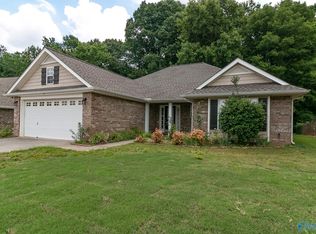 124 Wittington Ln, Madison, AL 35758