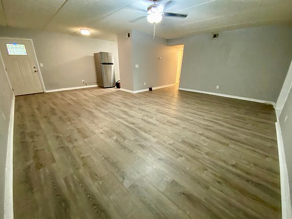 2nd image of 4064 Halifax Dr APT 6