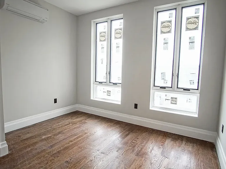 80 Stockholm St #4 — Photo 8