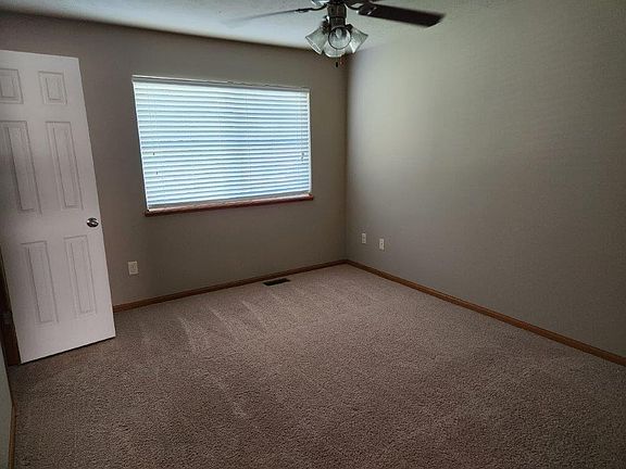 4th image of 1843 N 176th Plz