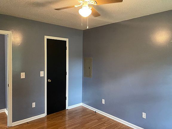 2nd image of 413 Lincoln St