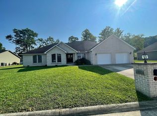 107 Mayberry Dr, Winfield, WV 25213