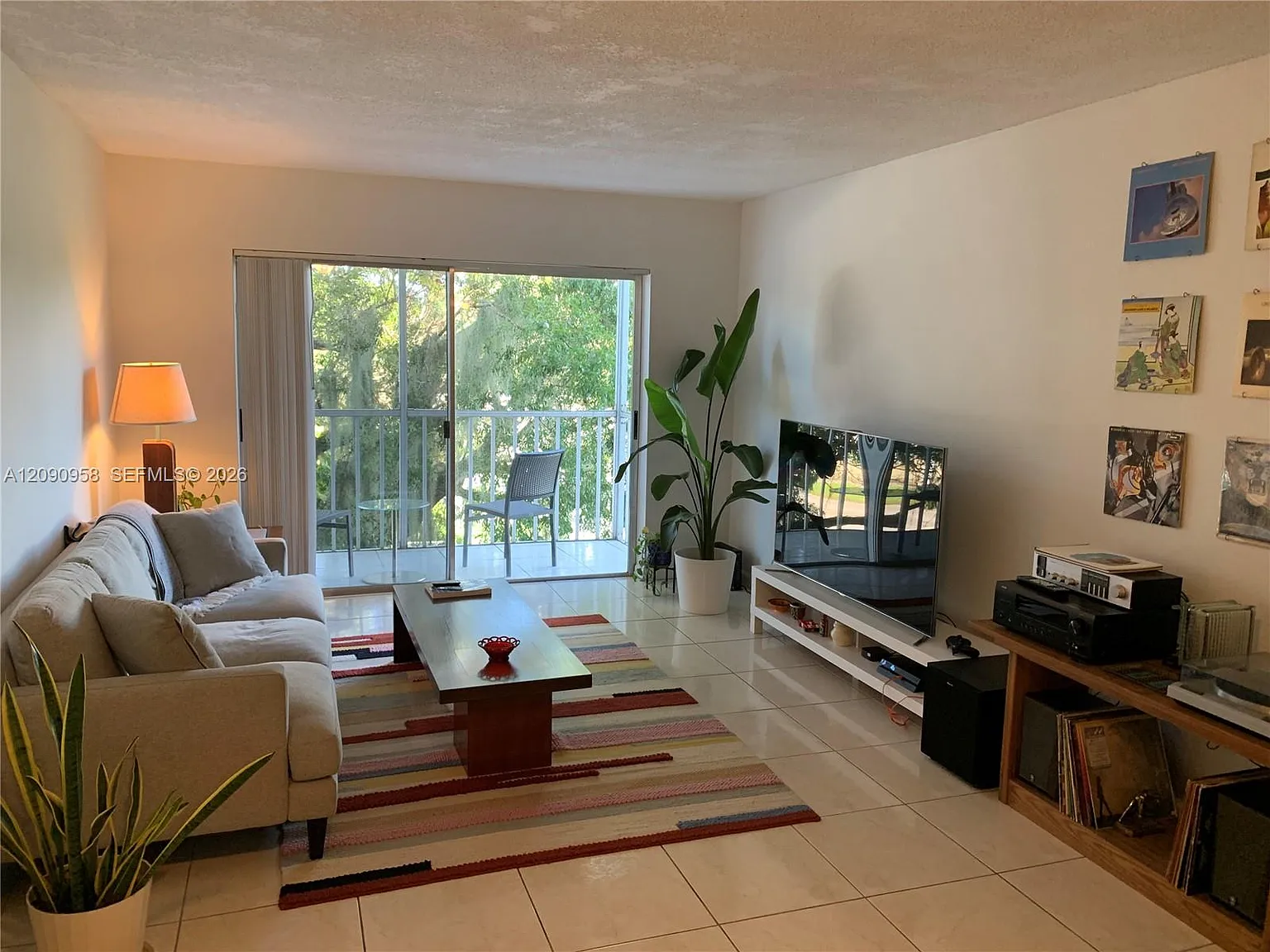 Gold Coast Condo — Photo 1