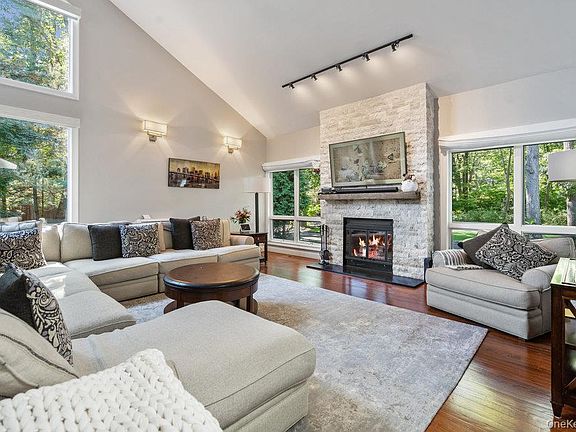 5th image of 5 Coon Hollow Road