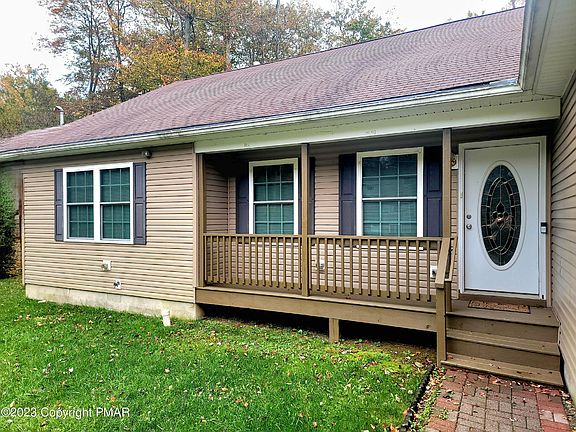 2nd image of 3333 Woodland Dr