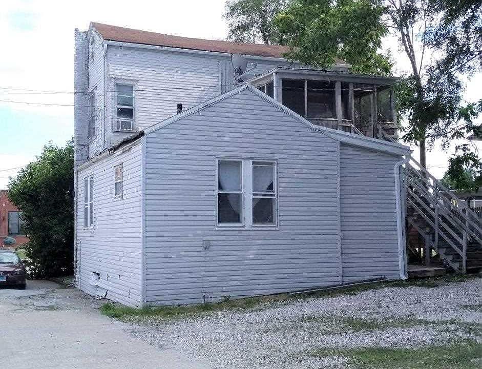 2nd image of 1228 Broadway St