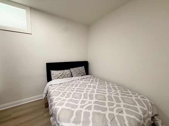 4th image of 2954 Elgin Mills Rd E