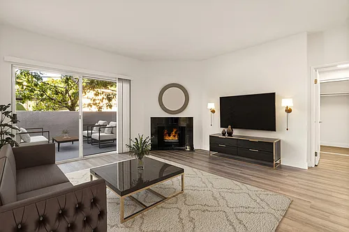 Cahuenga Heights Photo 1