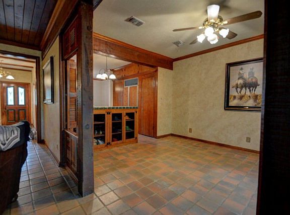5th image of 781 Oakland Hills Ln