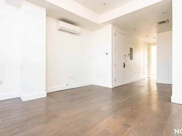 530 Midwood Street image 6 of 13