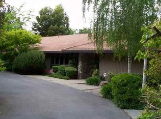 71 Crest Estates Dr, Alamo, CA 94507