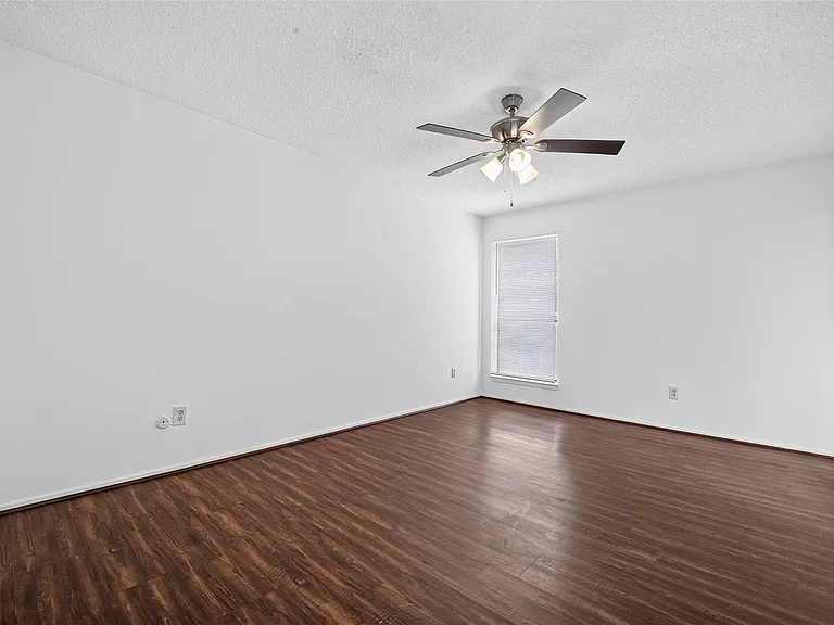 9435 Pagewood Ln — Photo 31