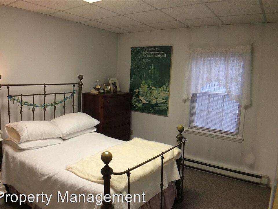 2nd image of 327 W Main St APT C