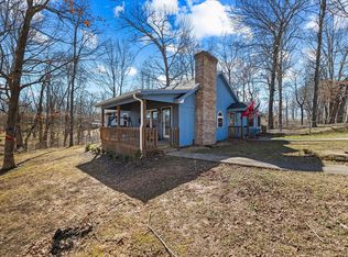 1020 Center Ln, Byrdstown, TN 38549