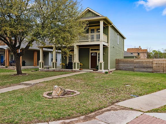 3rd image of 232 Newberry Trl