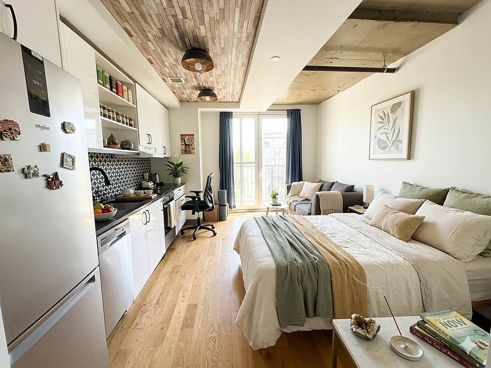 1st image of 338 Evergreen Ave Unit 429