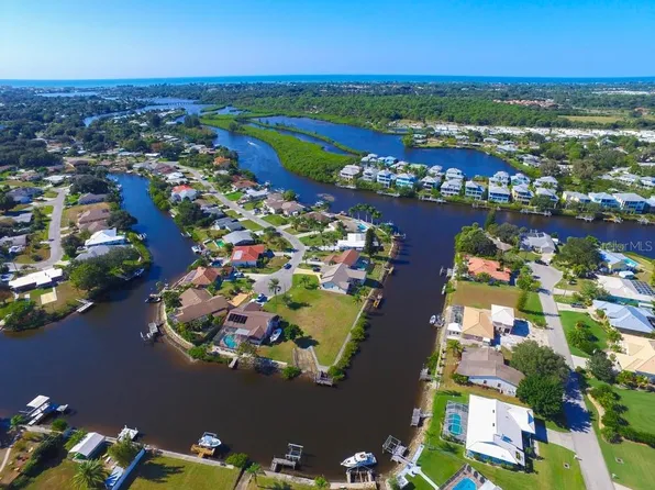 Portia St, Nokomis, FL 34275