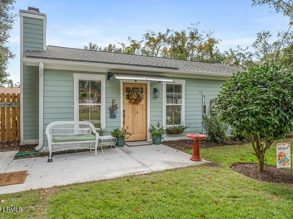 719 17th St, Pt Royal, SC 29935