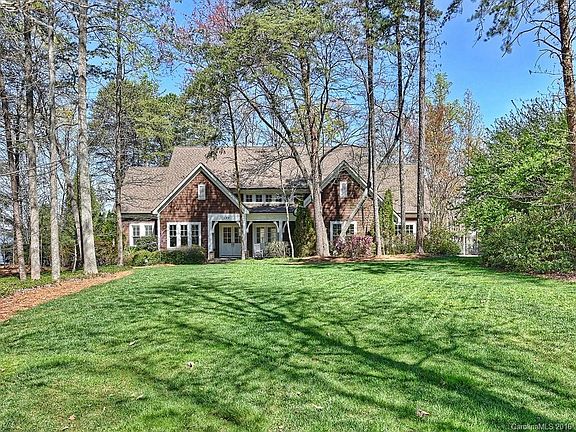 2nd image of 144 Heathland Ln #807