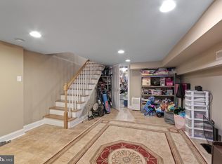 2318 Aspen St, Philadelphia, PA 19130