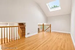 18 Lucy Loop — Photo 14