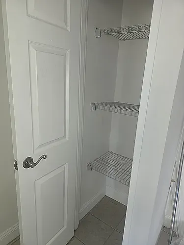 Shorecrest Towers — Photo 38
