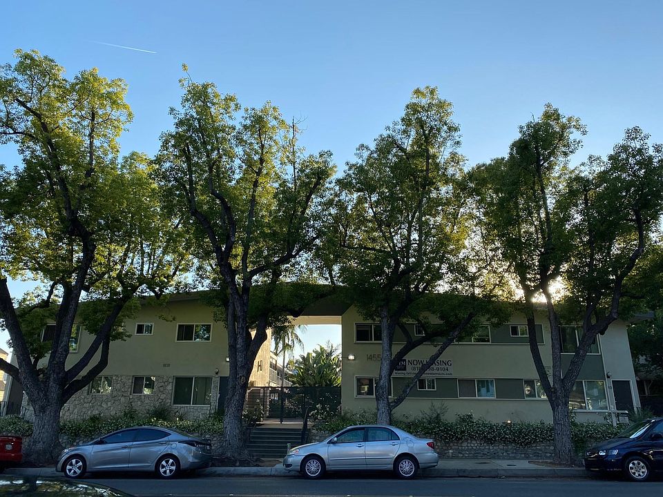 1st image of 1455 N Los Robles Ave