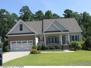 370 Shawcroft Rd, Fayetteville, NC 28311