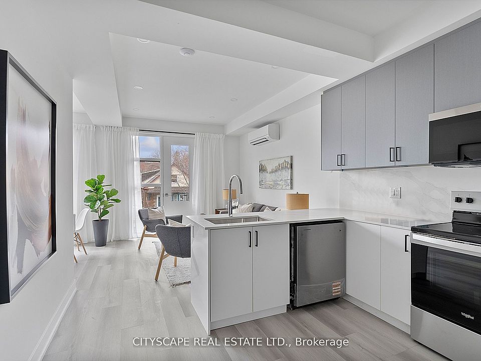 1st image of 587 Oakwood Ave #3