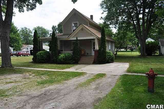 2nd image of 146 E Orchard Ave