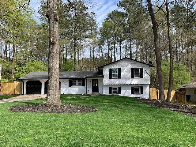 470 Karen Dr