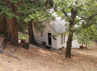 409 Mozumdar Dr, Cedarpines Park, CA 92322