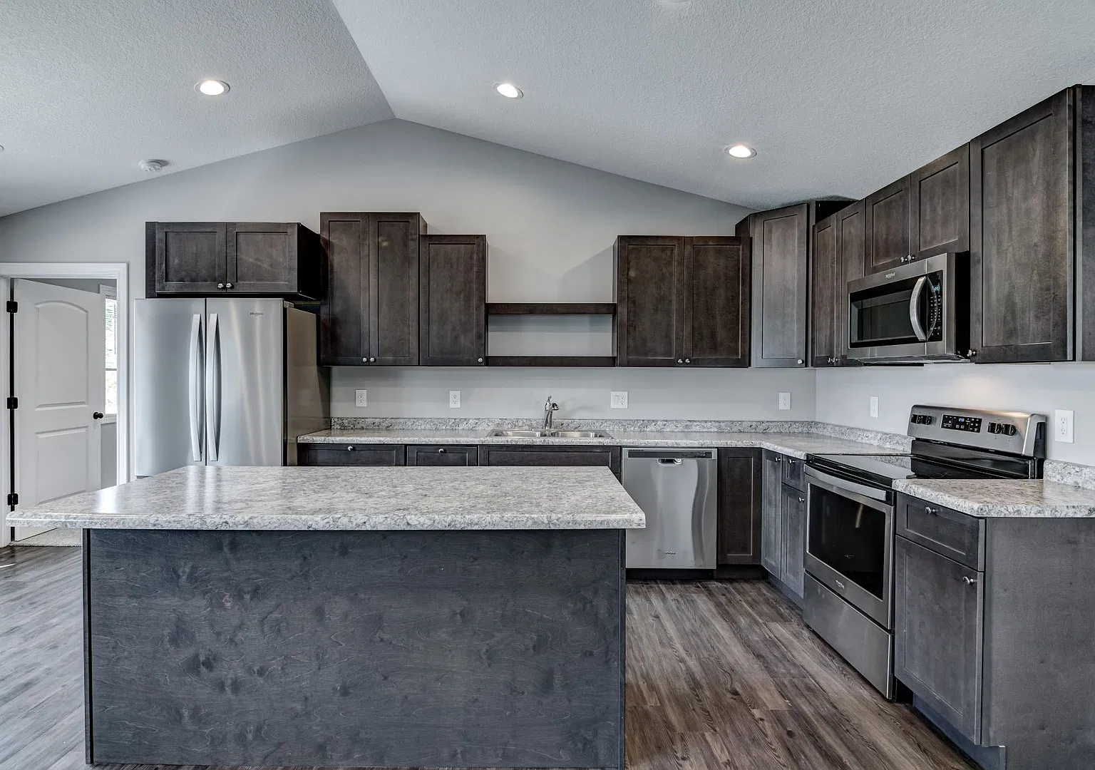 3 Bedroom Town Home — Photo 1