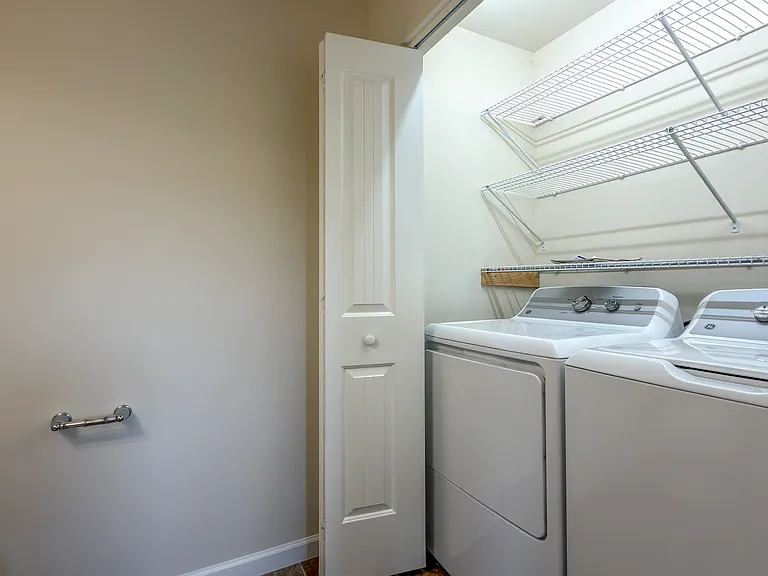 222 Blackford Blvd — Photo 11