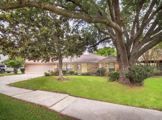 102 Darwin Cir, Lafayette, LA 70508