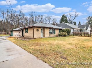 3180 Jeanlin Dr SE, Grand Rapids, MI 49546