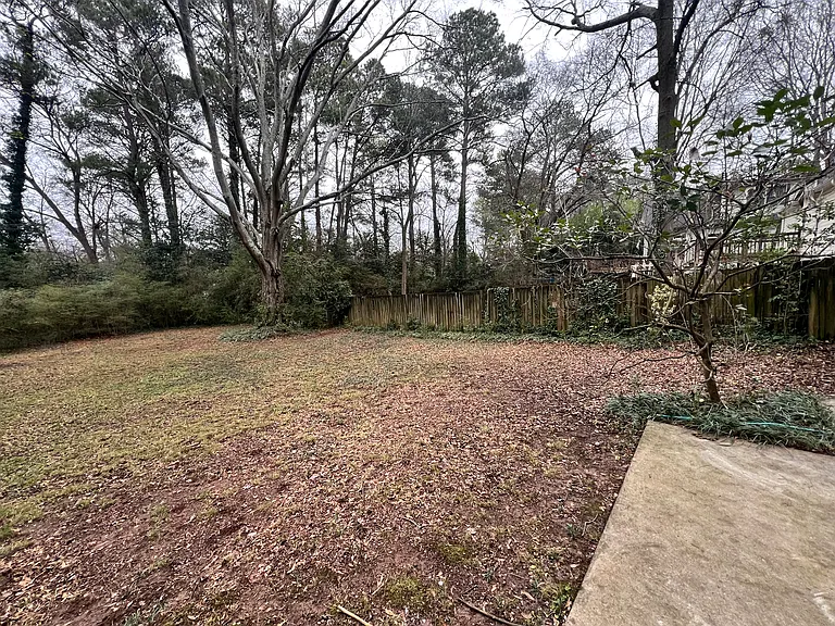 1568 Braeburn Dr SE — Photo 10