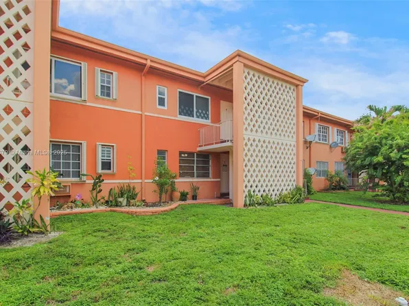 3451 SW 11th St #8A, Miami, FL 33135