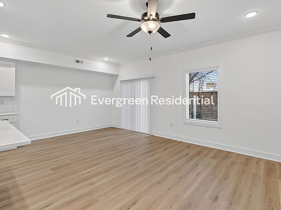 3rd image of 8237 N Berkley Ave