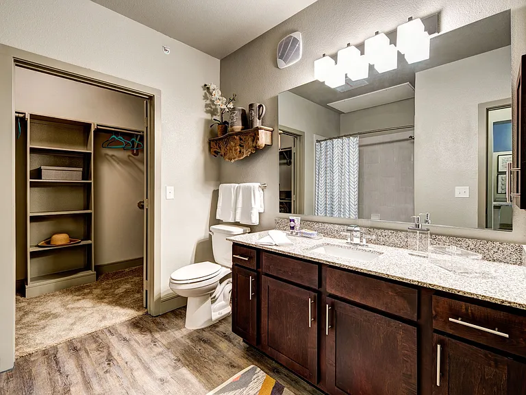 Enclave at the Dominion Apartments — Photo 29