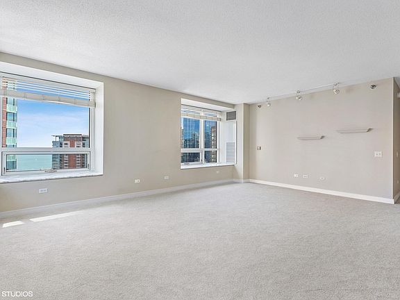 3rd image of 512 N McClurg Ct APT 2204