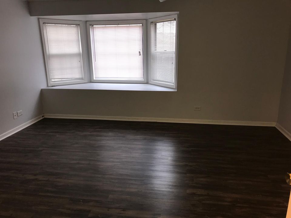 1st image of 1389 E Evergreen Dr