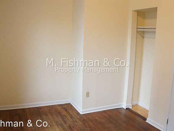 4th image of 3145 W Medill Ave #1F