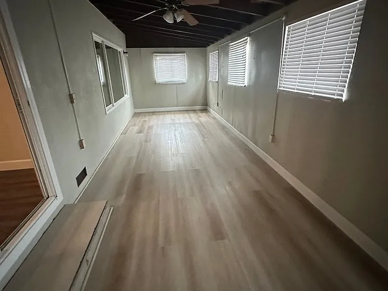 1449 Pulaski Way — Photo 3