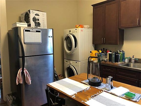 3rd image of 226 S Scott St #4