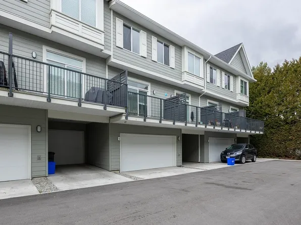 13629 81a Ave #4, Surrey, BC V3W 3M4
